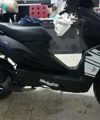 Scooter Malaguti Phantom F 12 R 50 cc Scooter Malaguti Phantom F 12 R 50 cc