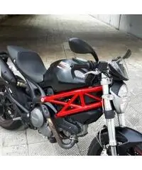 Ducati Monster 796 praticamente nuova