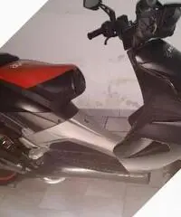 Aprilia SR 50 R - 2008 Aprilia SR 50 R - 2008