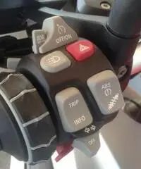 BMW R 1200 GS R 1200 GS BMW R 1200 GS R 1200 GS
