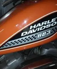 Harley-Davidson 883