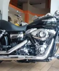 HARLEY DAVIDSON Dyna Super Glide tipo veicolo Custom cc 1600 HARLEY DAVIDSON Dyna Super Glide tipo veicolo Custom cc 1600