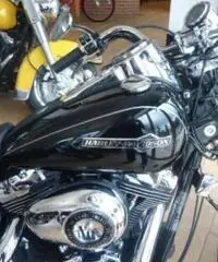 HARLEY DAVIDSON Dyna Super Glide tipo veicolo Custom cc 1600 HARLEY DAVIDSON Dyna Super Glide tipo veicolo Custom cc 1600