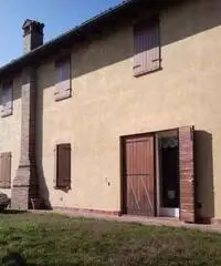 Rustico di 10 locali in Vendita Rustico di 10 locali in Vendita