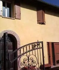 Rustico di 10 locali in Vendita Rustico di 10 locali in Vendita