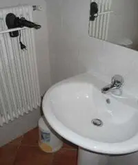 Stock di sanitari completi da bagno Stock di sanitari completi da bagno
