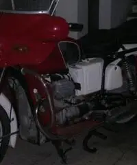 moto guzzi guzzi v7 cc 700 immatricolata 1971