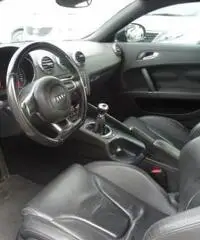 AUDI TT Coupé 2.0 TFSI AUDI TT Coupé 2.0 TFSI