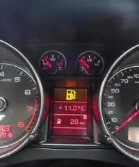 AUDI TT Coupé 2.0 TFSI AUDI TT Coupé 2.0 TFSI