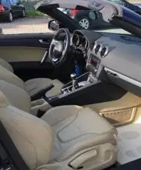 AUDI TT Roadster 2.0 TFSI 38.000 km. AUDI TT Roadster 2.0 TFSI 38.000 km.