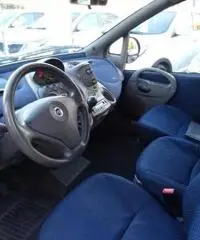 FIAT Multipla 1.6 16V Natural Power Dynamic