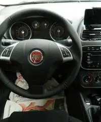 FIAT Punto 1.4 8V 5 porte Easypower Young FIAT Punto 1.4 8V 5 porte Easypower Young