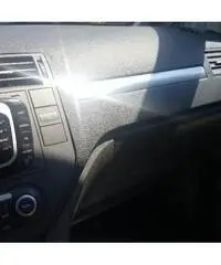 FORD C-Max 2.0 TDCi 136 CV Titanium DPF FORD C-Max 2.0 TDCi 136 CV Titanium DPF