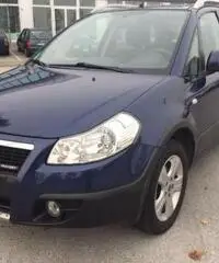 FIAT Sedici 1.9 MJT 4x4 Dynamic GANCIO TRAINO CON CARRELLINO FIAT Sedici 1.9 MJT 4x4 Dynamic GANCIO TRAINO CON CARRELLINO