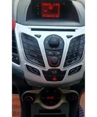 FORD Fiesta 1.2 81cv 60kw 5p. Tit. GARANZIA KM CERTIFICATI