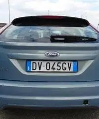 FORD Focus + 2.0 (145CV) 5p. Bz.- GPL FORD Focus + 2.0 (145CV) 5p. Bz.- GPL