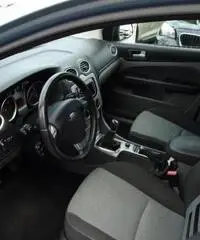 FORD Focus + 2.0 (145CV) 5p. Bz.- GPL FORD Focus + 2.0 (145CV) 5p. Bz.- GPL