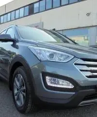 HYUNDAI Santa Fe 2.2 CRDi 4WD A/T Style HYUNDAI Santa Fe 2.2 CRDi 4WD A/T Style