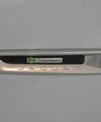 JAGUAR XE 2.0 D Turbo 180CV aut. R-Sport