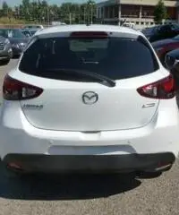 MAZDA 2 1.5 75cv Sky-G Evolve + Evolve Pack NEOPATENTATI
