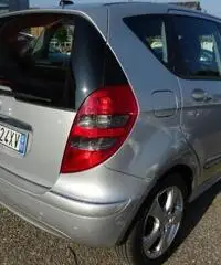 MERCEDES-BENZ A 150 Avantgarde