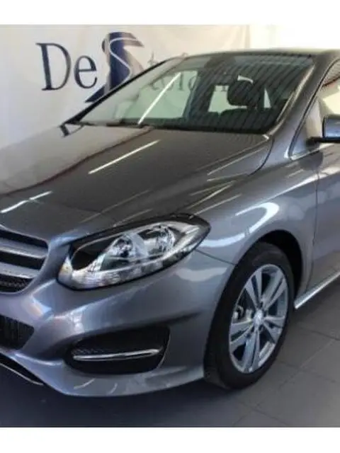 MERCEDES-BENZ B 180 d AUTOMATIC SPORT MERCEDES-BENZ B 180 d AUTOMATIC SPORT