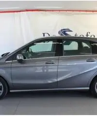 MERCEDES-BENZ B 180 d AUTOMATIC SPORT MERCEDES-BENZ B 180 d AUTOMATIC SPORT