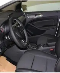 MERCEDES-BENZ B 200 c SPORT