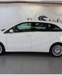 MERCEDES-BENZ B 200 c SPORT