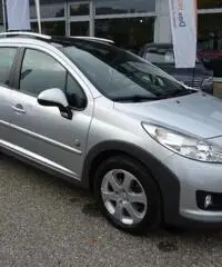 PEUGEOT 207 1.6 8V HDi 112CV SW Outdoor