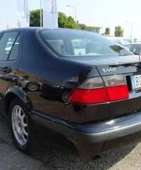 SAAB 9-5 2.0i 16V lpt cat SE