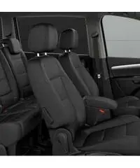 VOLKSWAGEN Sharan 2.0 TDI 150 CV DSG Executive BlueMotion Tech. a Gasolio del 2016 VOLKSWAGEN Sharan 2.0 TDI 150 CV DSG Executive BlueMotion Tech. a Gasolio del 2016