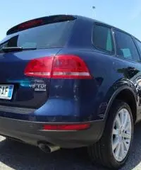 VOLKSWAGEN Touareg 3.0 TDI 245 CV tiptronic BlueMotion Technology VOLKSWAGEN Touareg 3.0 TDI 245 CV tiptronic BlueMotion Technology