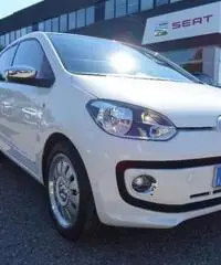 VOLKSWAGEN up! 1.0/75 Cv highup! ASG 5p VOLKSWAGEN up! 1.0/75 Cv highup! ASG 5p
