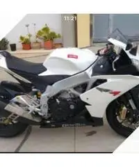 Rsv4 da vetrina Rsv4 da vetrina