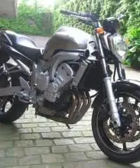 Vendo yamaha Fz6 in ottimo stato Vendo yamaha Fz6 in ottimo stato