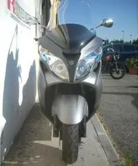 SUZUKI BURGMAN 400 LUX 2014