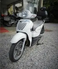 Aprilia Scarabeo 125 IE NET- 2011 Aprilia Scarabeo 125 IE NET- 2011