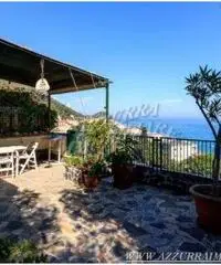 Finale Ligure: Attico Bilocale Finale Ligure: Attico Bilocale