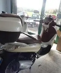 Piaggio BEVERLY 300 I.E. - Km. 14000, Euro 2690