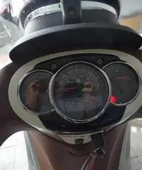 Piaggio BEVERLY 300 I.E. - Km. 14000, Euro 2690