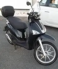 Piaggio Liberty 125 Liberty 125 4T Piaggio Liberty 125 Liberty 125 4T