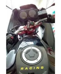 Kawasaki Er6   650 cc tenuta in modo maniacale