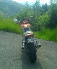 moto brillante e comoda su tutti i tipi di strada anche per il passegg moto brillante e comoda su tutti i tipi di strada anche per il passegg