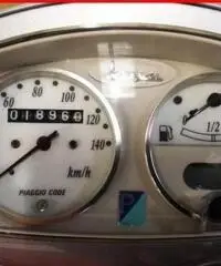 VESPA 150 ET4 ET4 150 grigio - 18960 VESPA 150 ET4 ET4 150 grigio - 18960