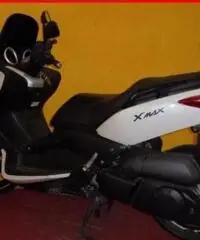 YAMAHA X-Max 250 bianco - 12805 YAMAHA X-Max 250 bianco - 12805