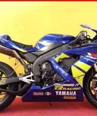 YAMAHA YZF R1 blu - 3000 YAMAHA YZF R1 blu - 3000