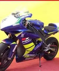 YAMAHA YZF R1 blu - 3000 YAMAHA YZF R1 blu - 3000