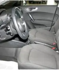 AUDI A1 SPB 1.0 TFSI ultra Design SENSORI POSTERIORI. AUDI A1 SPB 1.0 TFSI ultra Design SENSORI POSTERIORI.