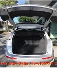 AUDI Q5 3.0 V6 TDI quattro S tronic NAVI Plus 3D PDC Plus AUDI Q5 3.0 V6 TDI quattro S tronic NAVI Plus 3D PDC Plus